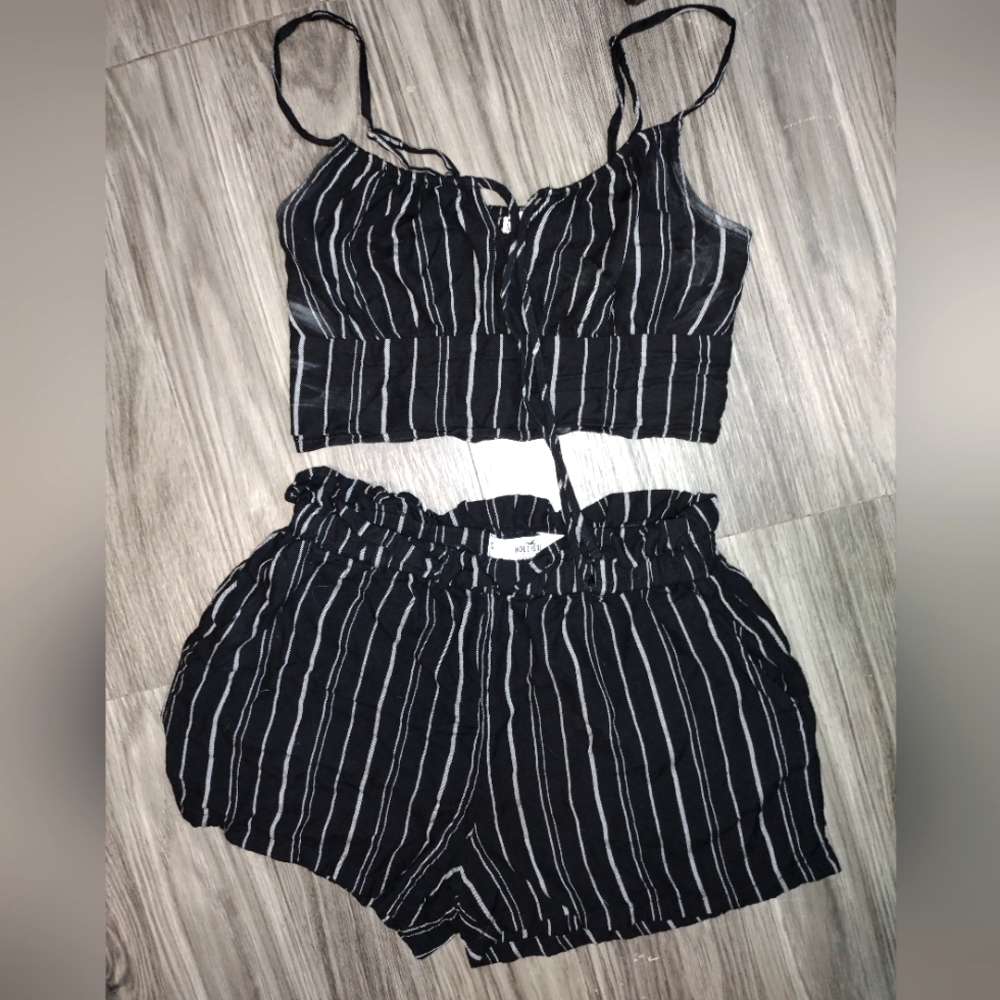 Hollister top and bottom